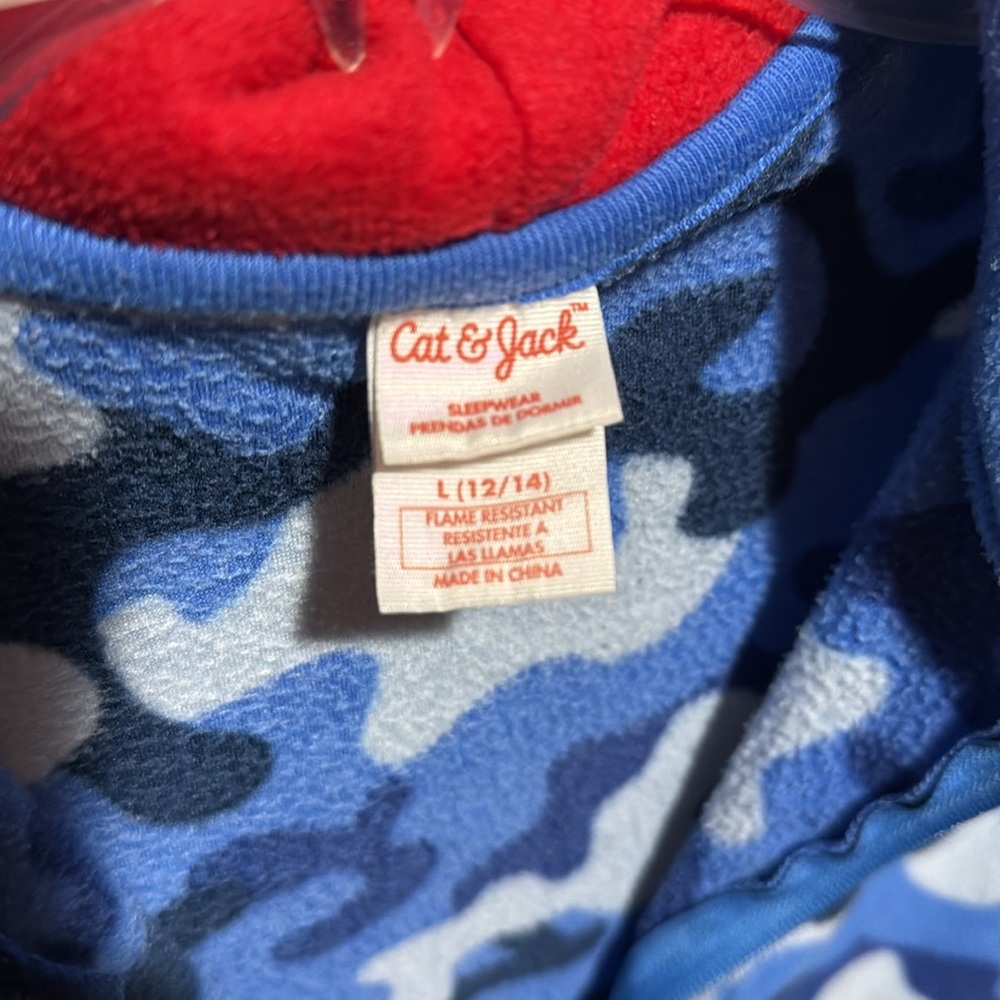 Blue Camouflage Shark 🦈 Hooded Onesie - Picture 3 of 5